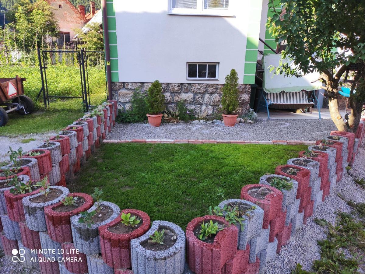 Apartman Lucky 5 Izbovy Rodinny Dom Exterior foto