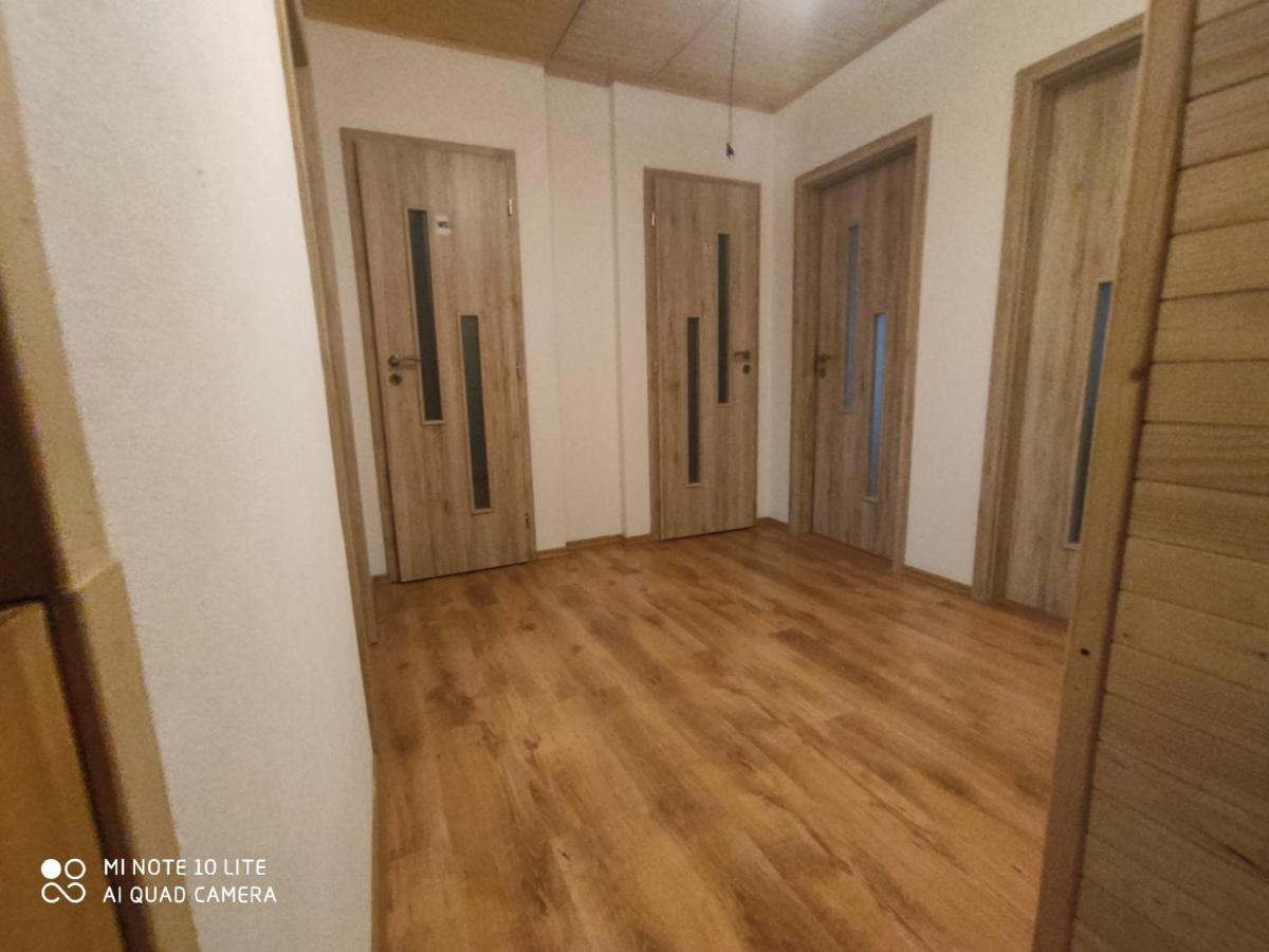 Apartman Lucky 5 Izbovy Rodinny Dom Exterior foto