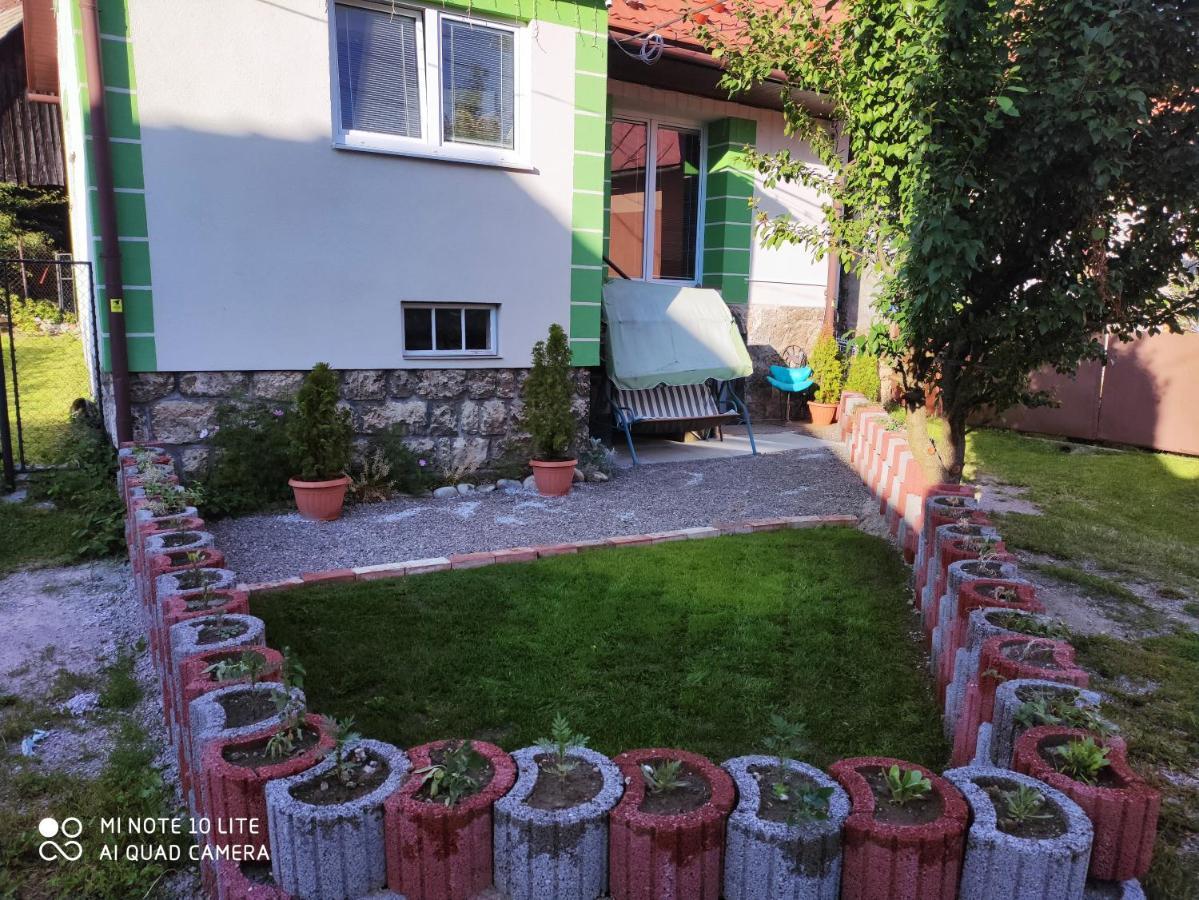 Apartman Lucky 5 Izbovy Rodinny Dom Exterior foto